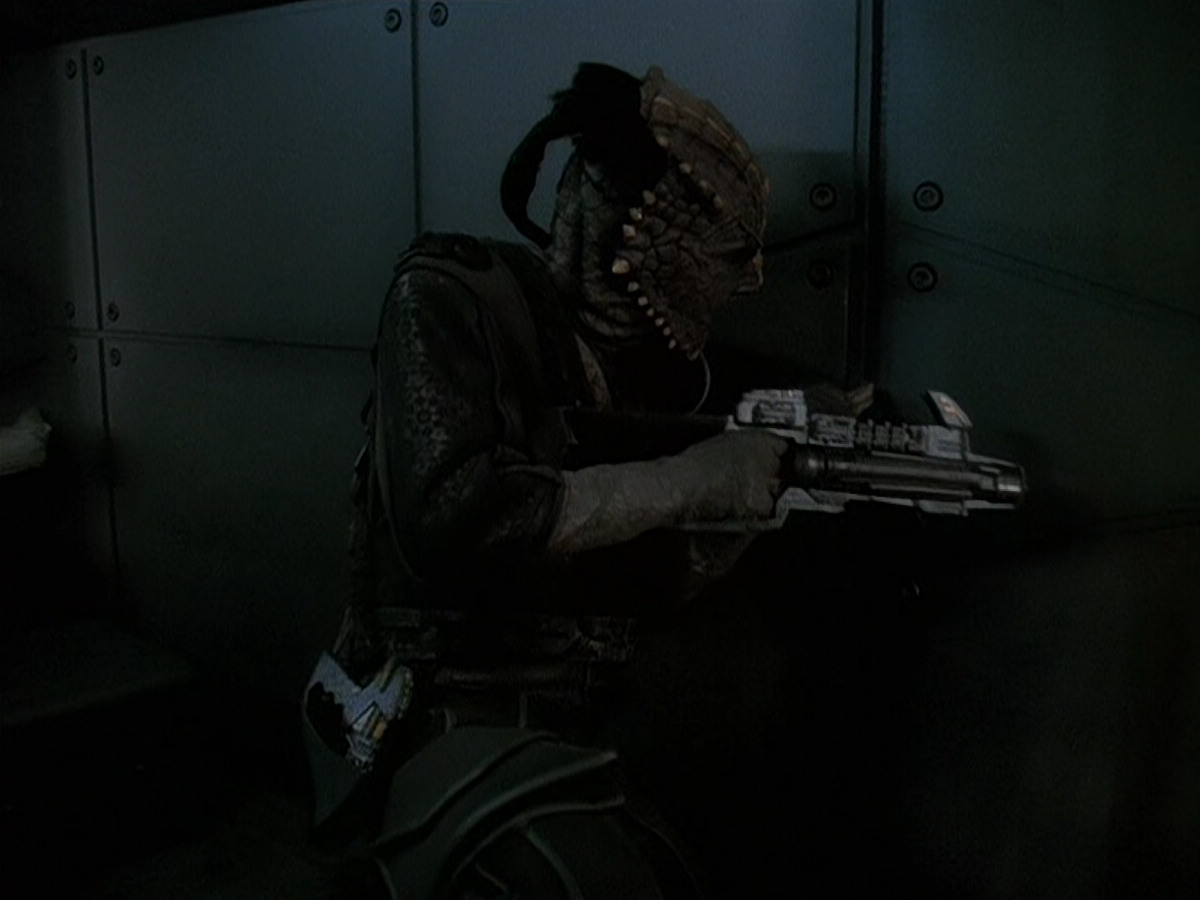 extant_StarTrek_DS9_5x15-ByInfernosLight_02939.jpg