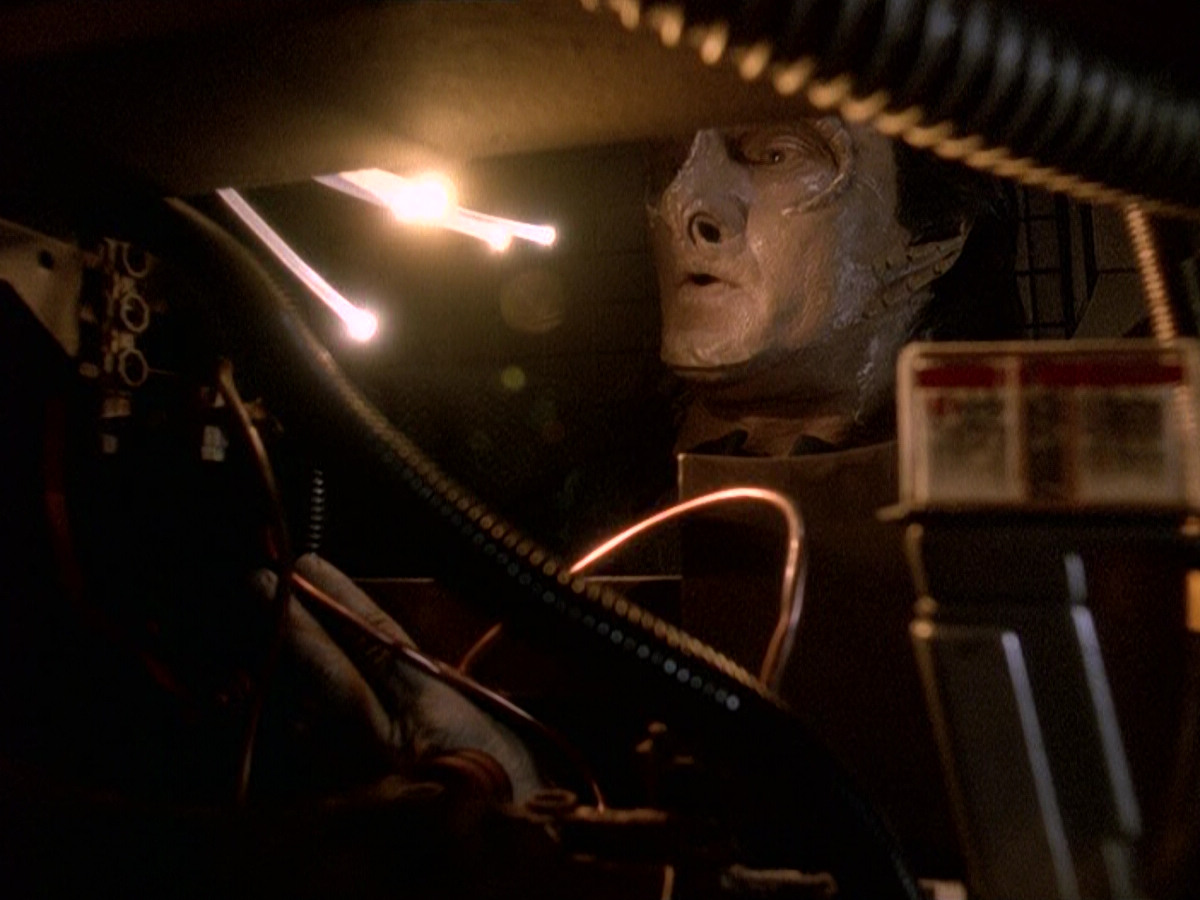extant_StarTrek_DS9_5x15-ByInfernosLight_02944.jpg