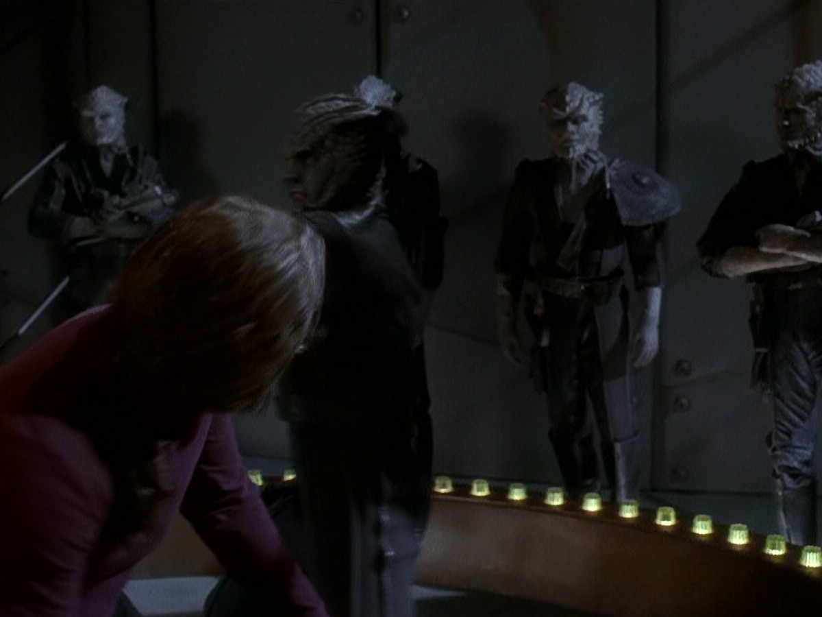 extant_StarTrek_DS9_5x15-ByInfernosLight_03003.jpg