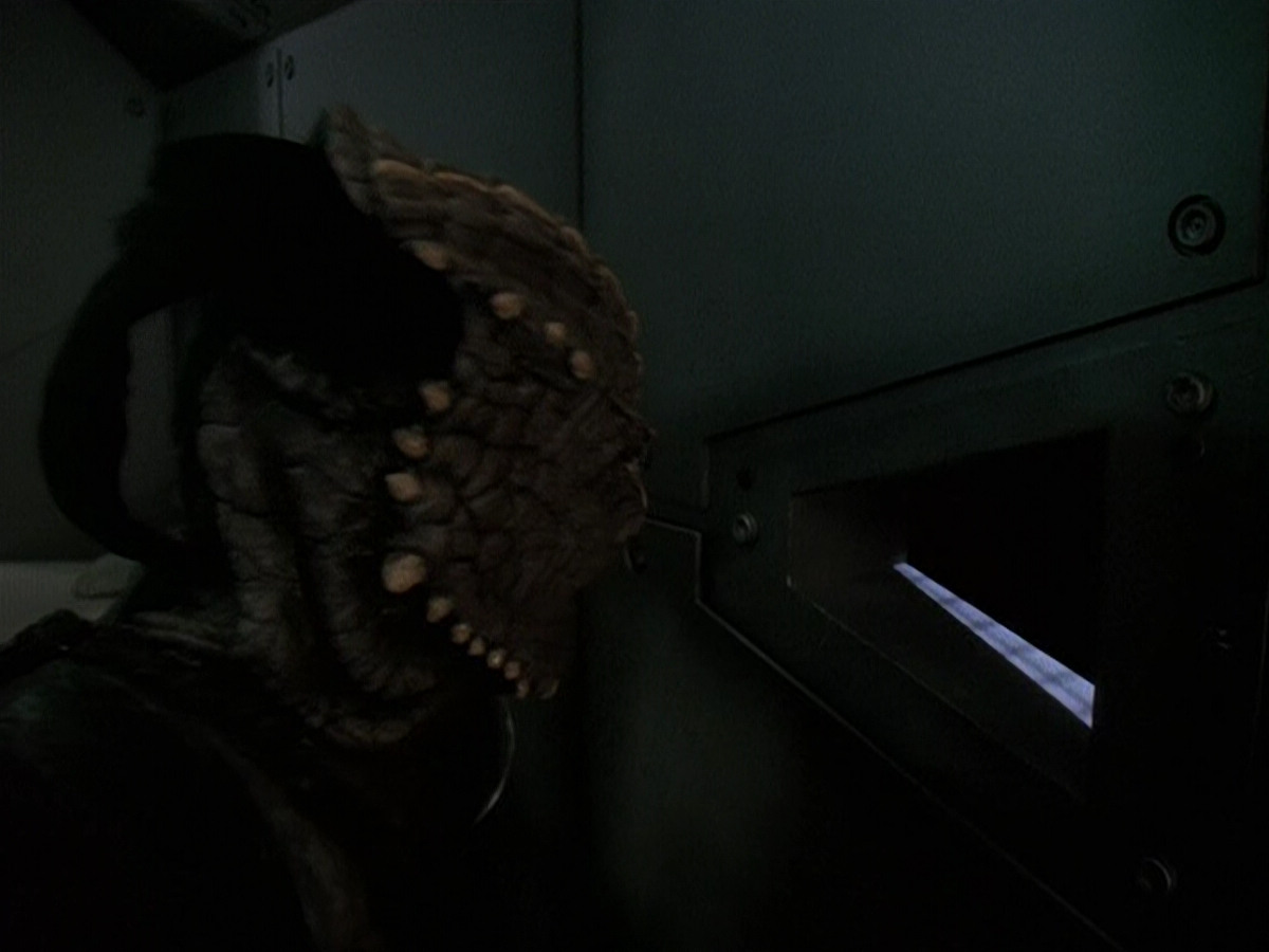 extant_StarTrek_DS9_5x15-ByInfernosLight_03011.jpg
