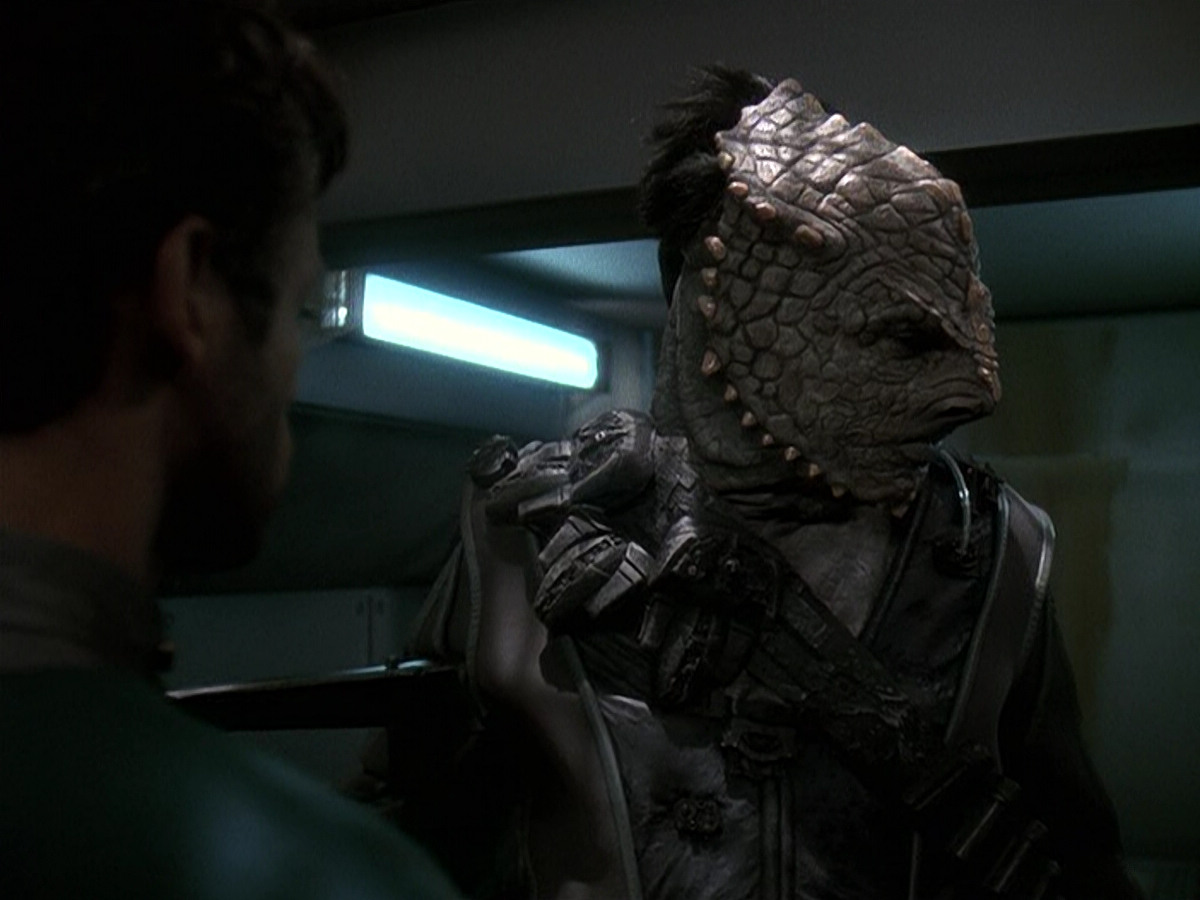 extant_StarTrek_DS9_5x15-ByInfernosLight_03023.jpg