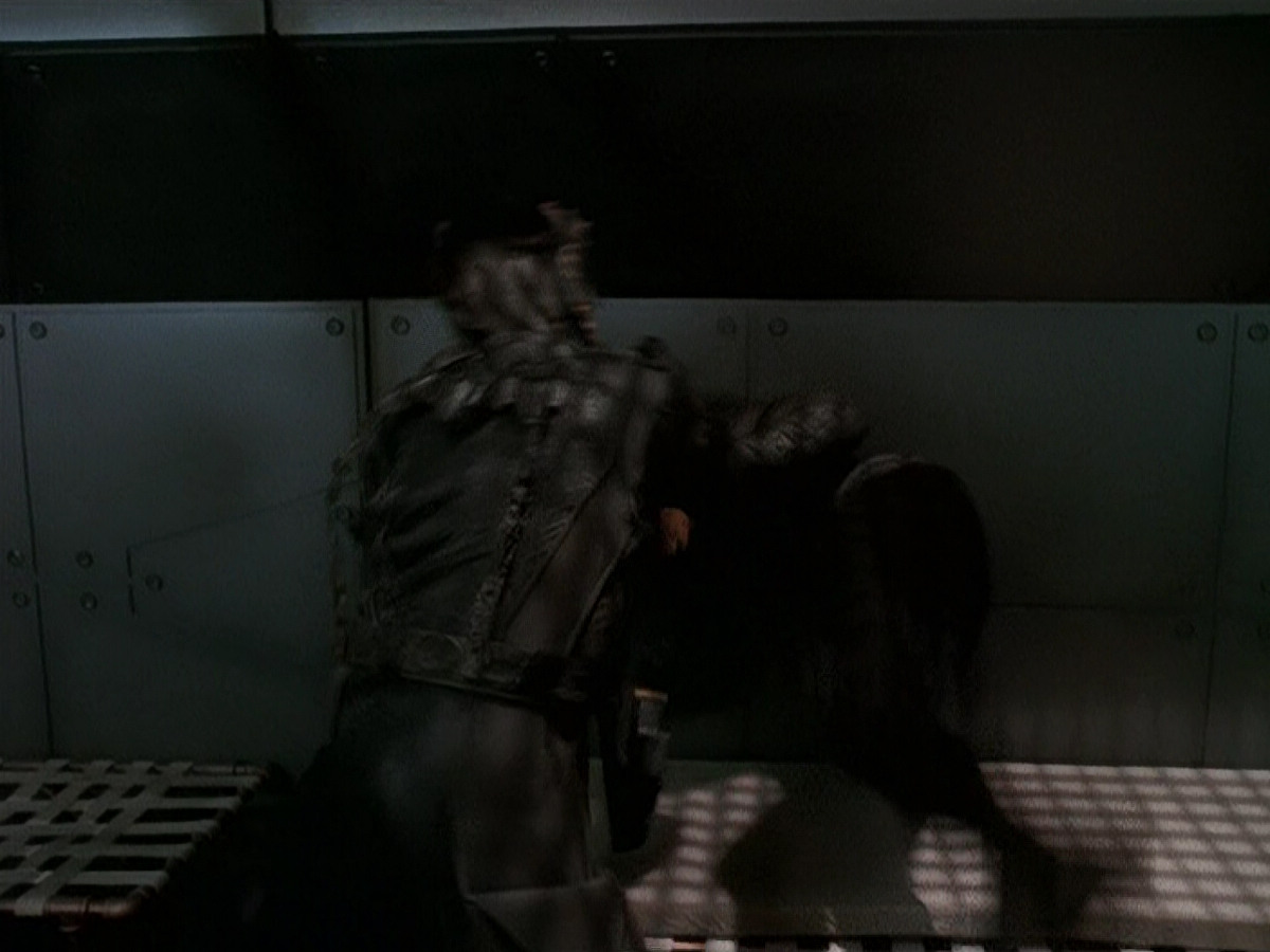 extant_StarTrek_DS9_5x15-ByInfernosLight_03058.jpg