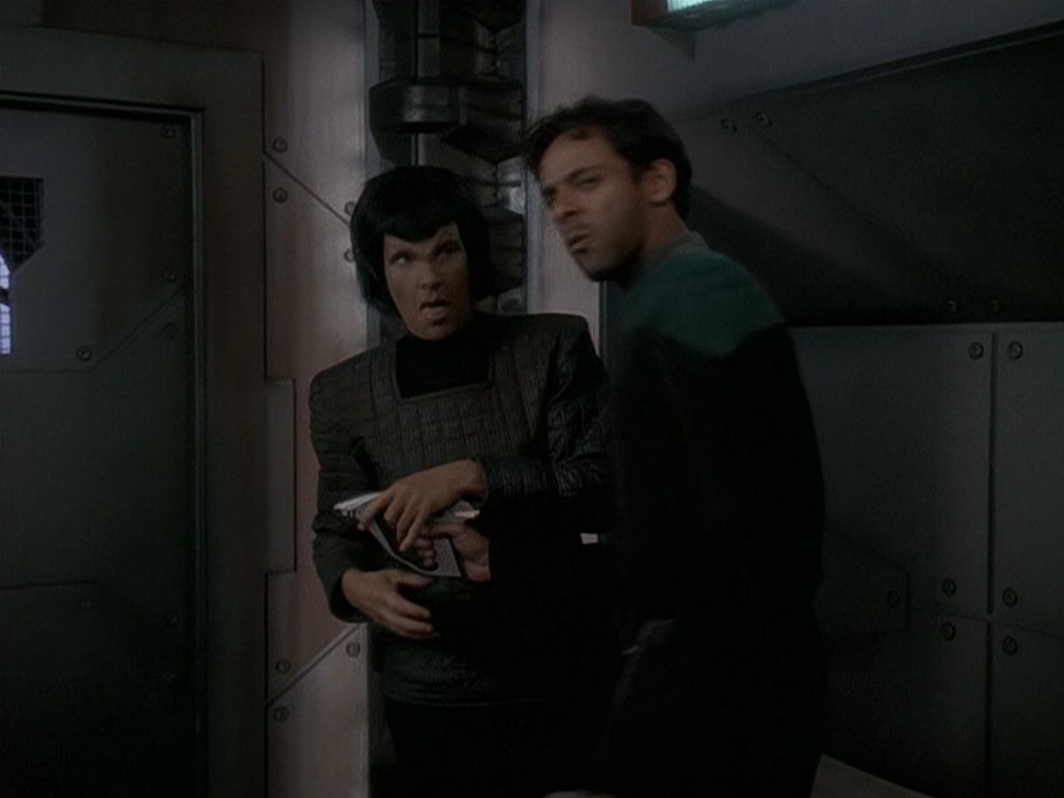 extant_StarTrek_DS9_5x15-ByInfernosLight_03083.jpg