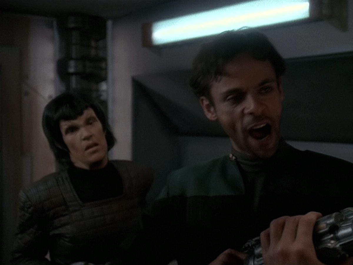 extant_StarTrek_DS9_5x15-ByInfernosLight_03087.jpg