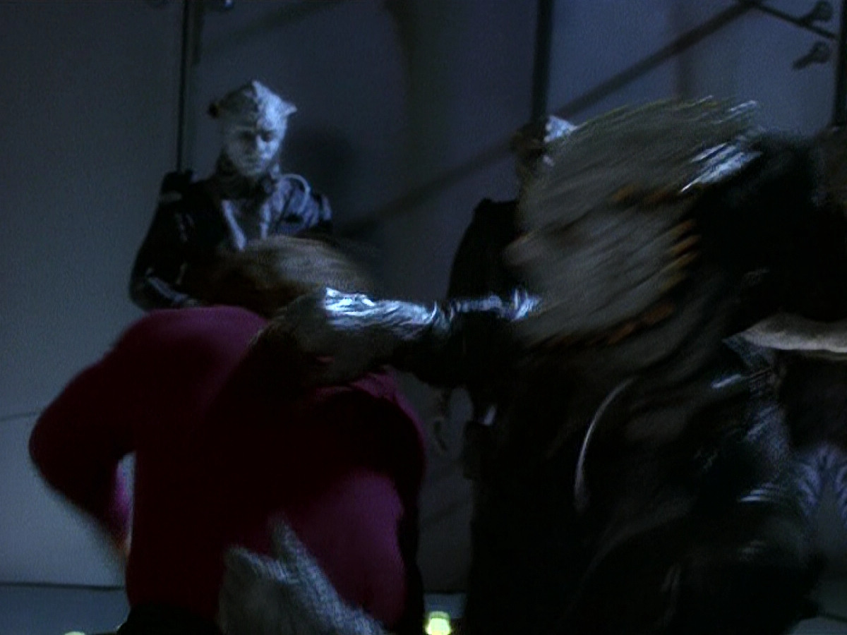 extant_StarTrek_DS9_5x15-ByInfernosLight_03092.jpg