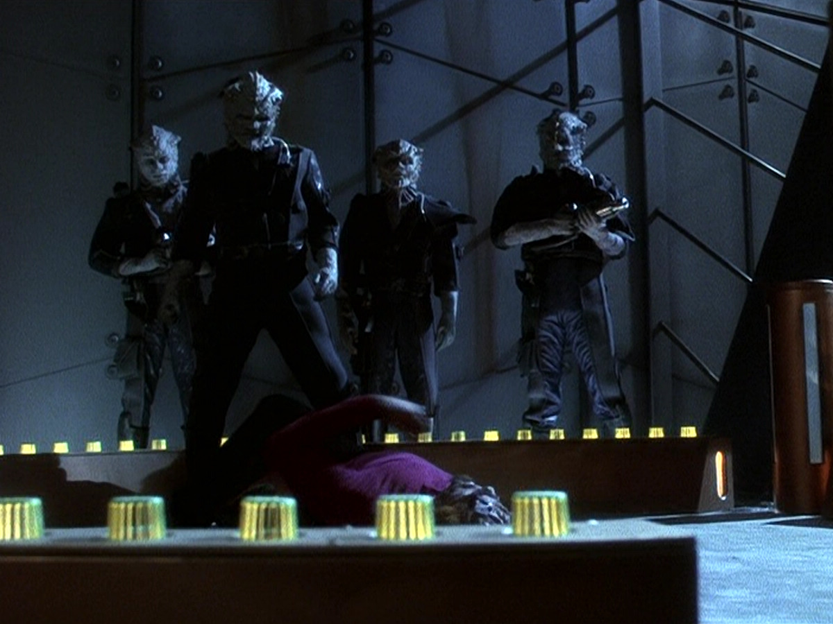 extant_StarTrek_DS9_5x15-ByInfernosLight_03102.jpg