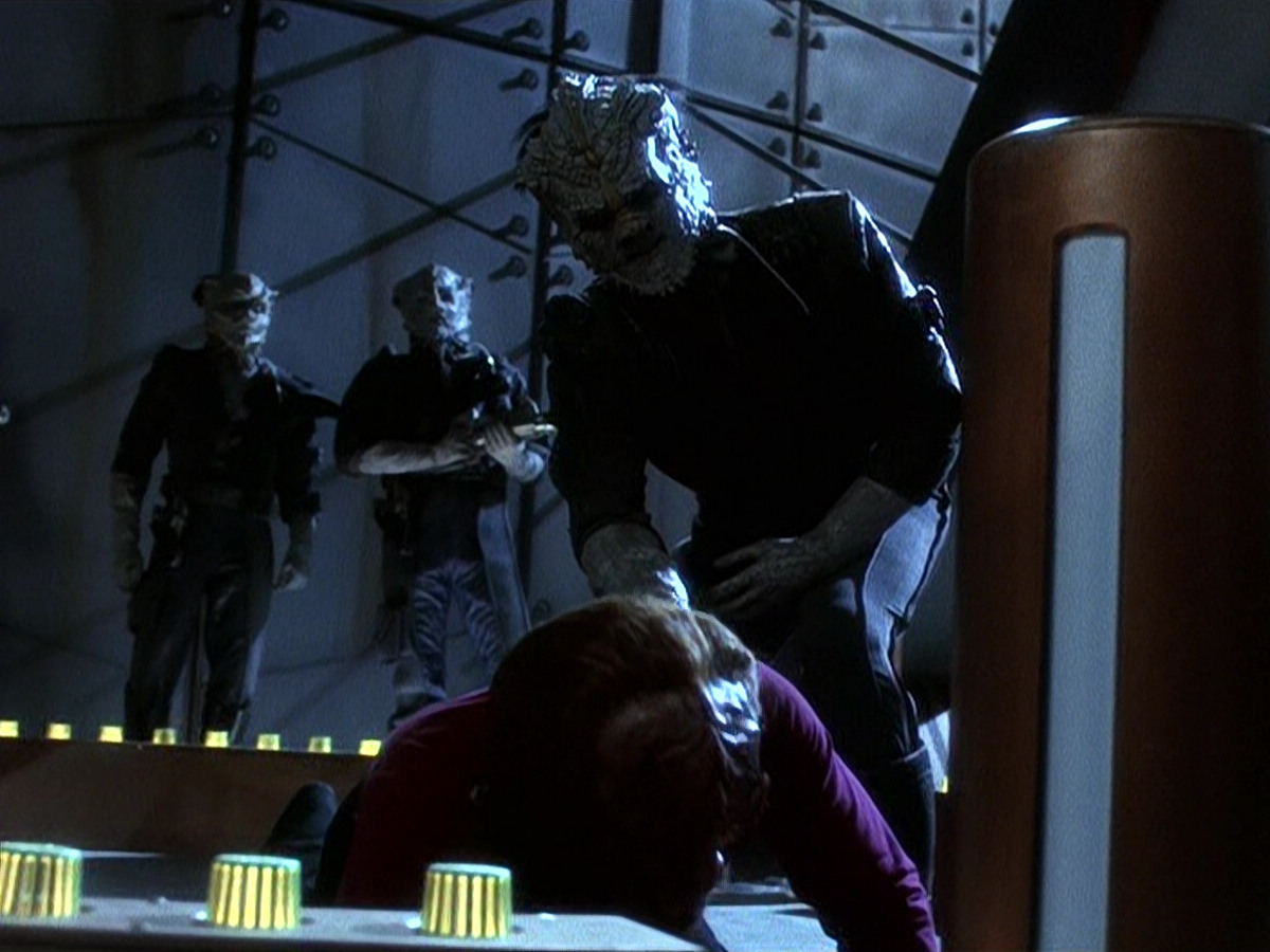 extant_StarTrek_DS9_5x15-ByInfernosLight_03115.jpg