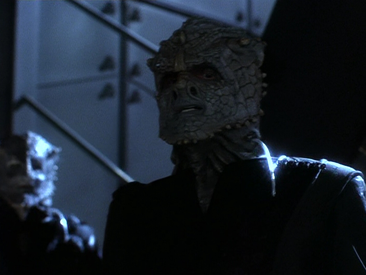 extant_StarTrek_DS9_5x15-ByInfernosLight_03133.jpg