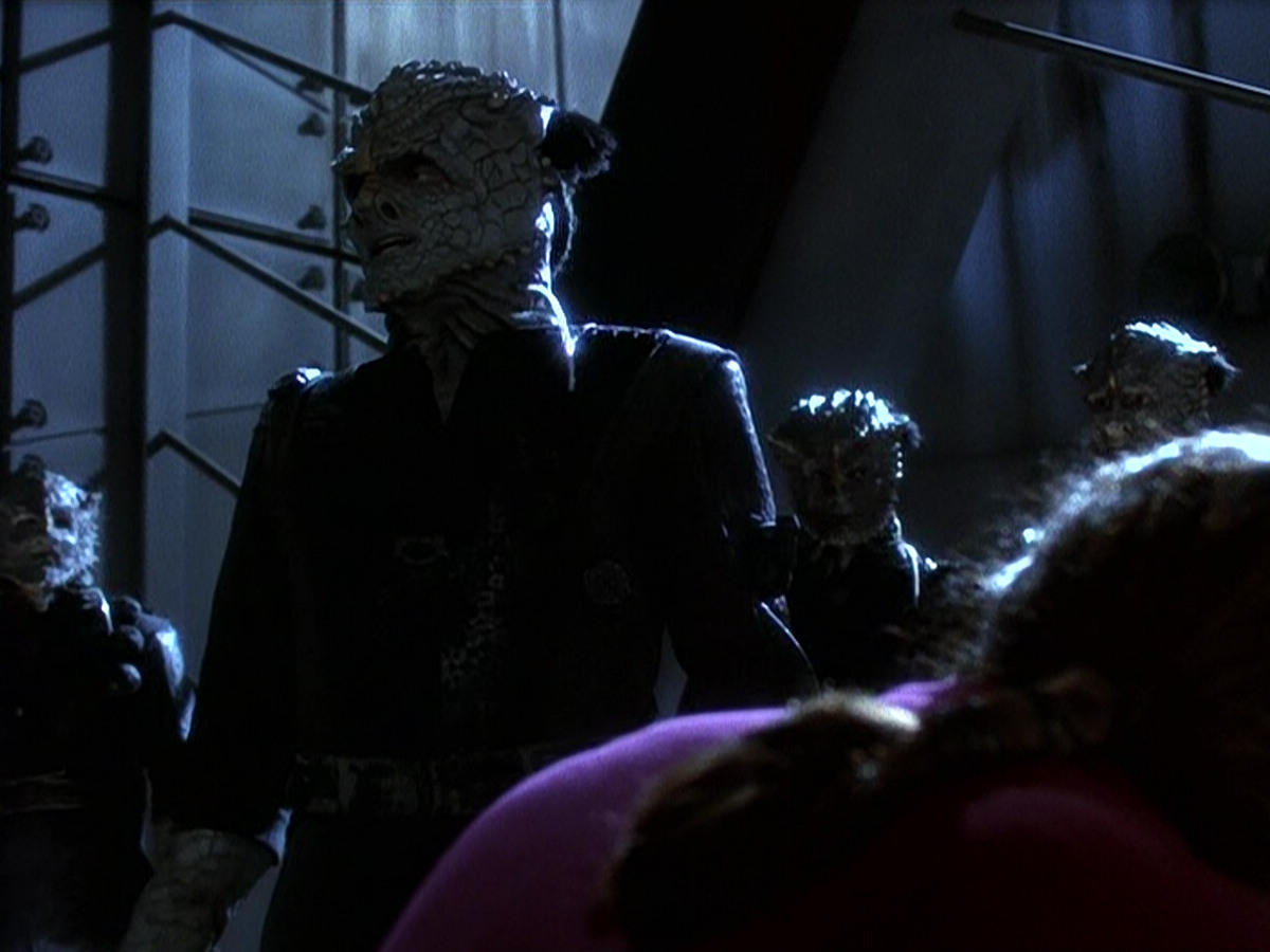 extant_StarTrek_DS9_5x15-ByInfernosLight_03163.jpg