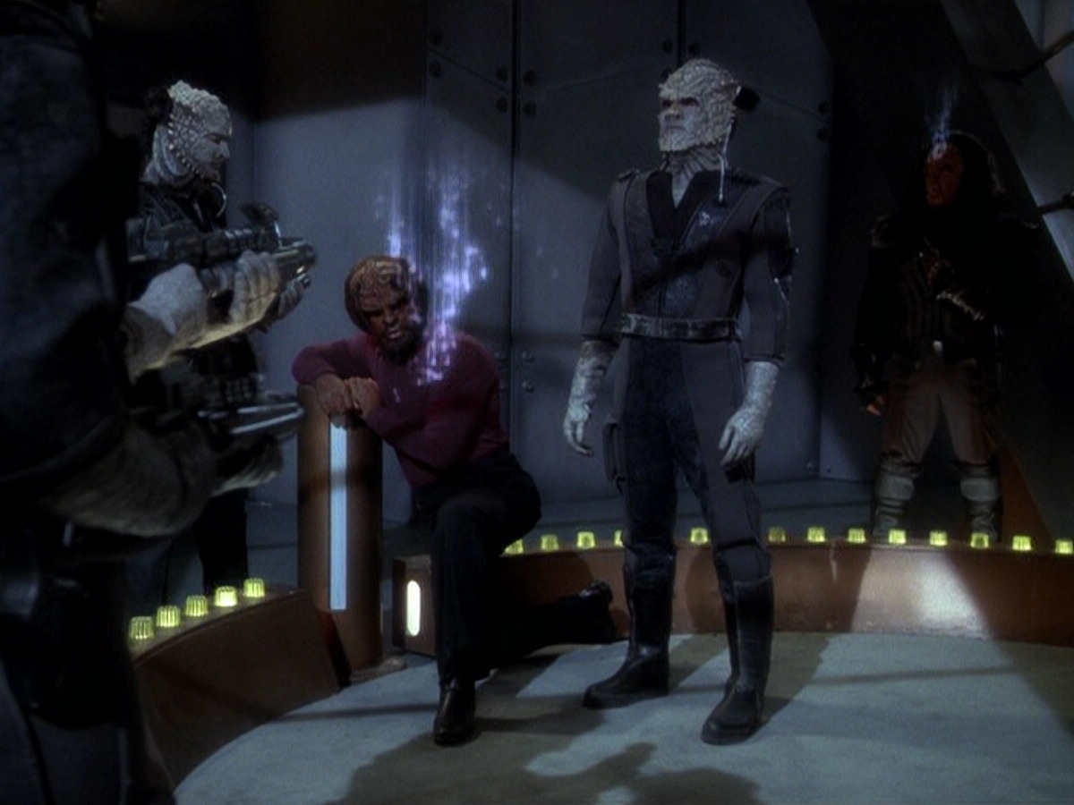 extant_StarTrek_DS9_5x15-ByInfernosLight_03186.jpg