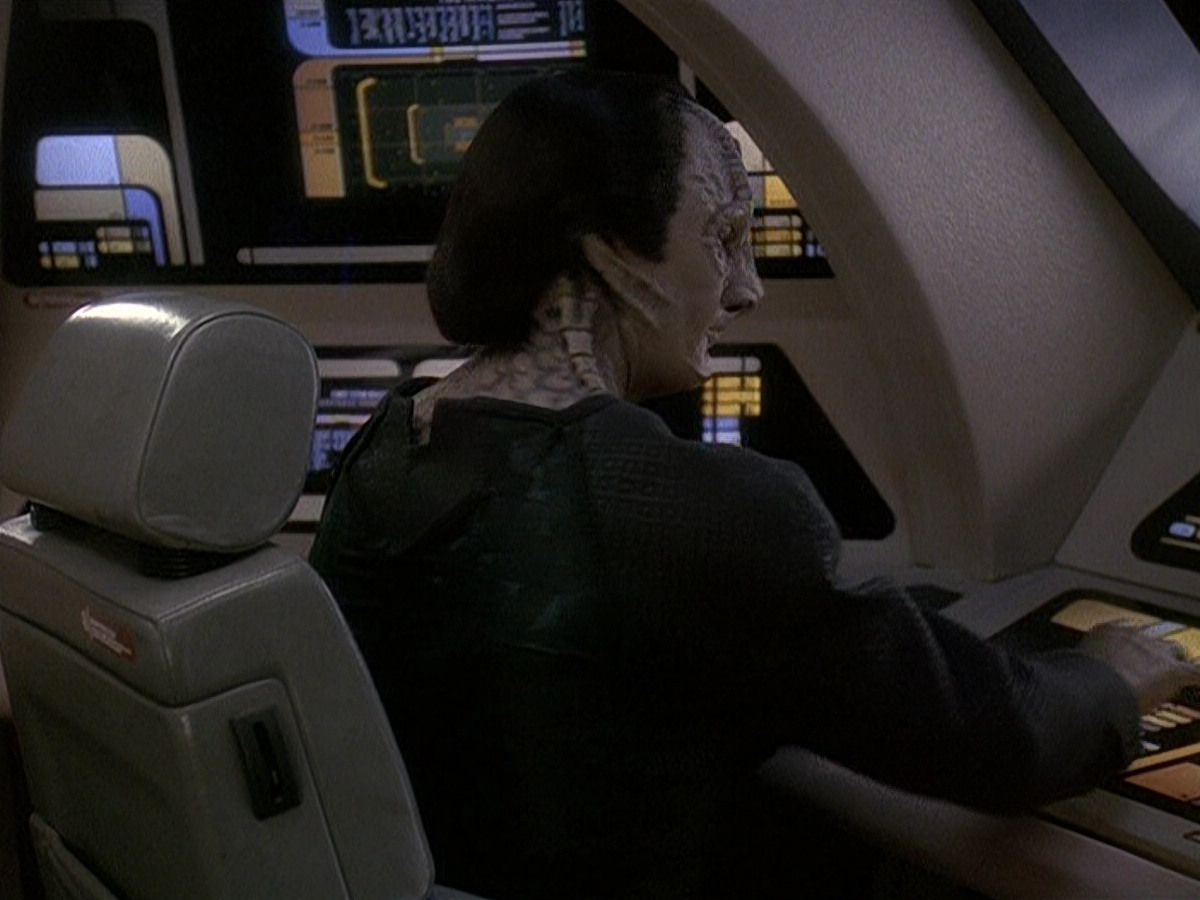extant_StarTrek_DS9_5x15-ByInfernosLight_03215.jpg