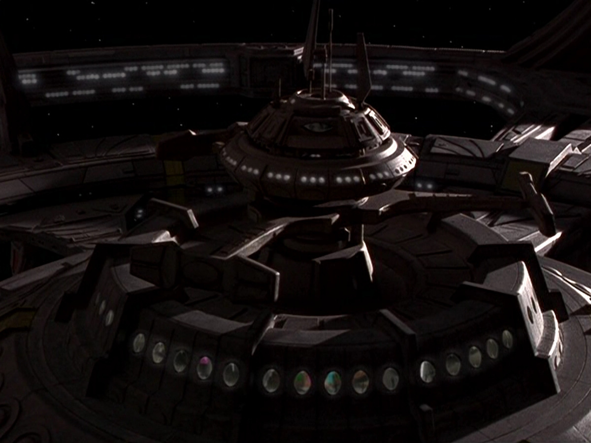 extant_StarTrek_DS9_5x15-ByInfernosLight_03240.jpg