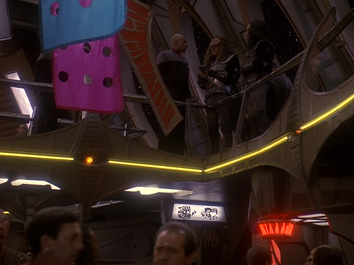 extant_StarTrek_DS9_5x15-ByInfernosLight_03611.jpg