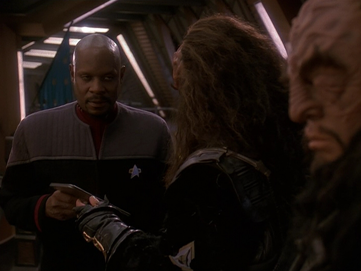 extant_StarTrek_DS9_5x15-ByInfernosLight_03632.jpg