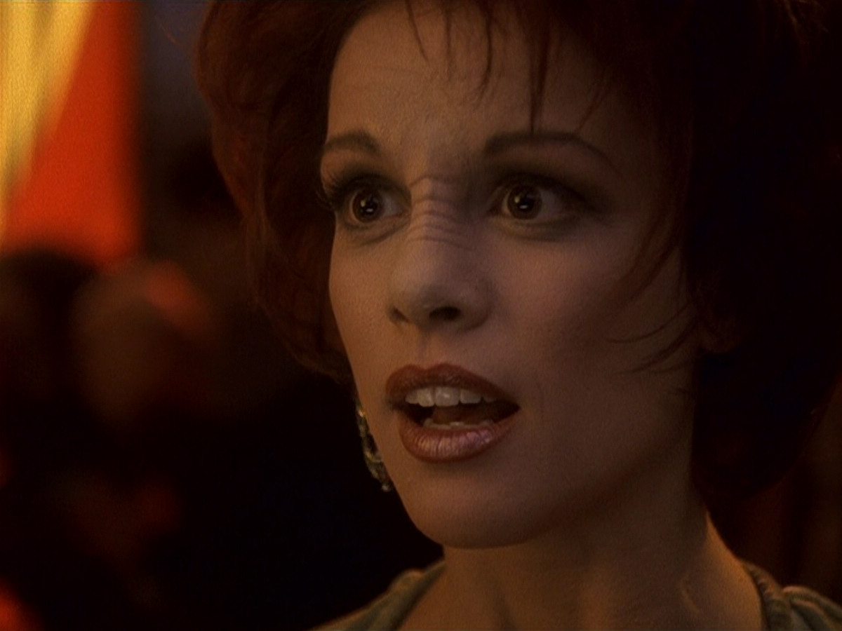 extant_StarTrek_DS9_5x16-DoctorBashirIPresume_00106.jpg