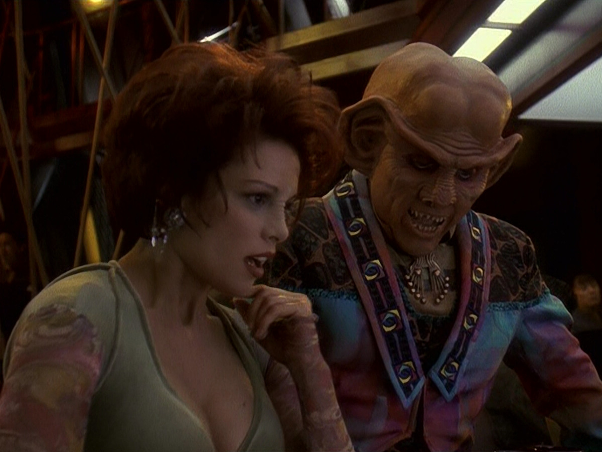 extant_StarTrek_DS9_5x16-DoctorBashirIPresume_00151.jpg