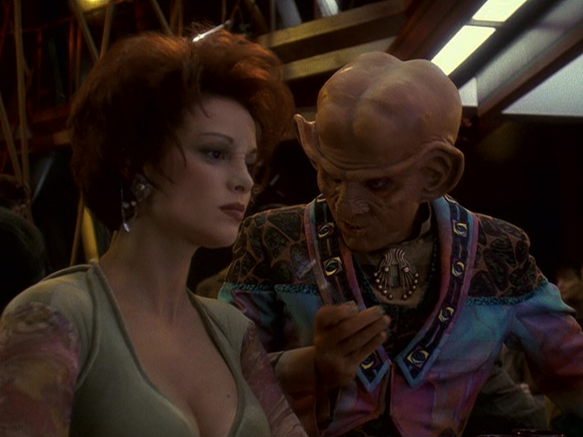 extant_StarTrek_DS9_5x16-DoctorBashirIPresume_00155.jpg