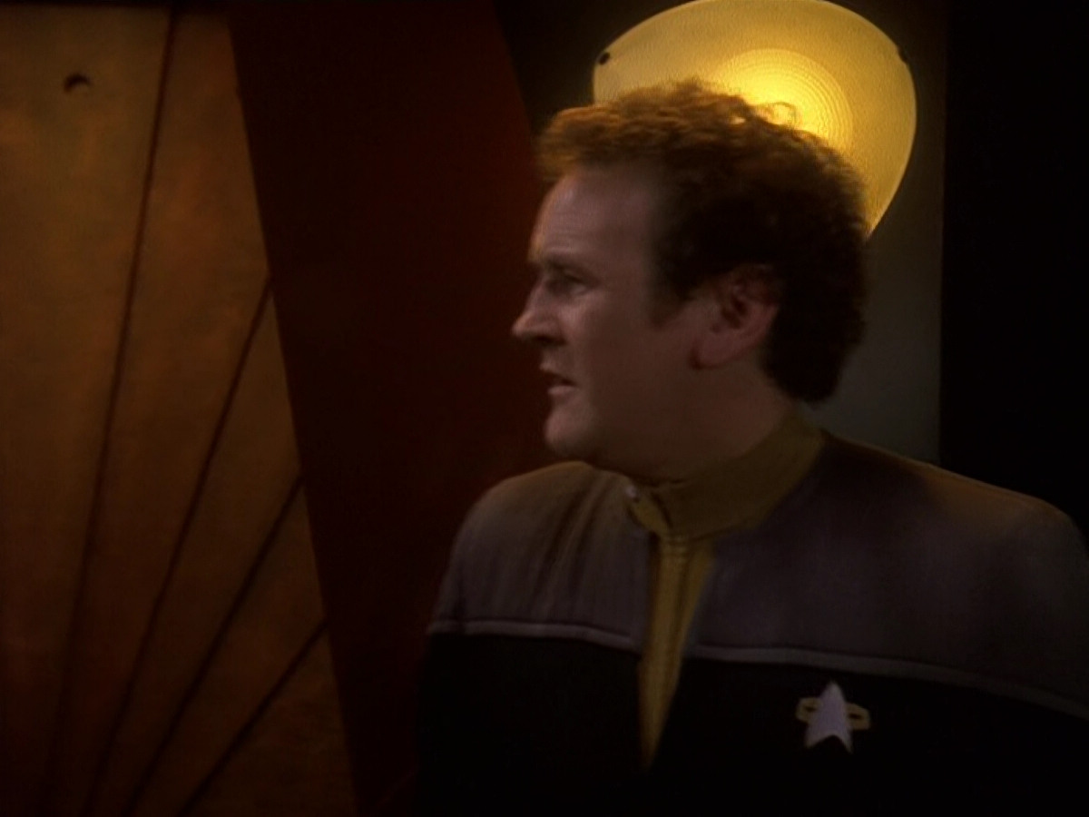 extant_StarTrek_DS9_5x16-DoctorBashirIPresume_00202.jpg