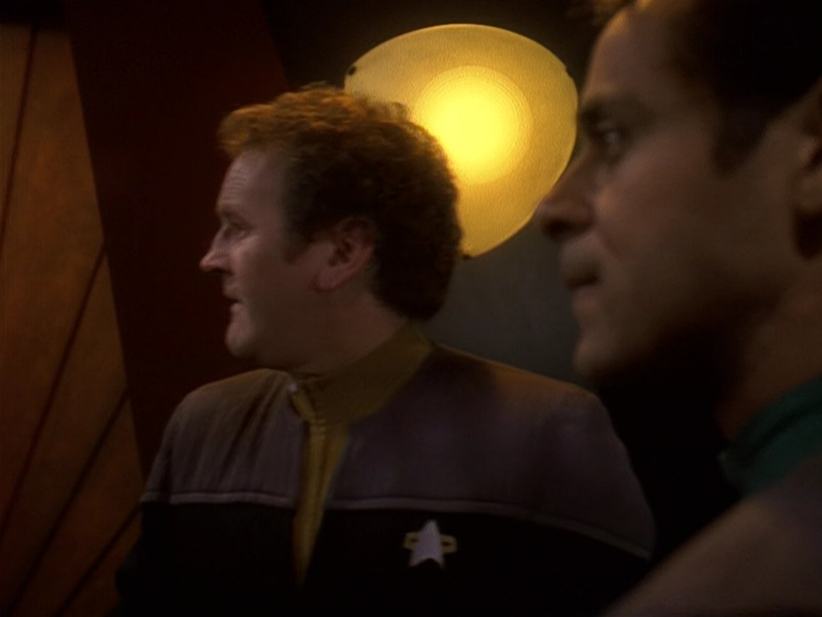 extant_StarTrek_DS9_5x16-DoctorBashirIPresume_00212.jpg