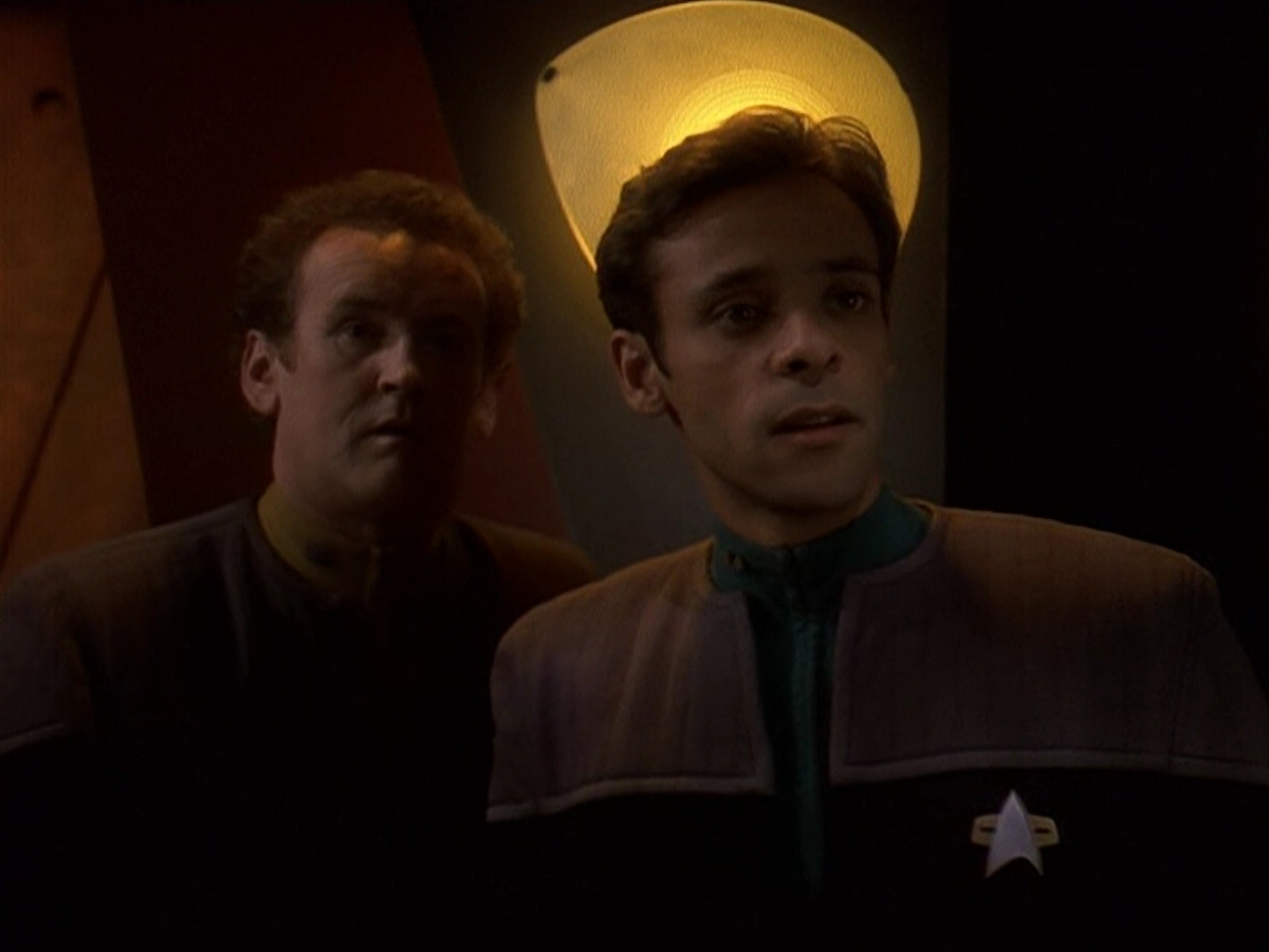 extant_StarTrek_DS9_5x16-DoctorBashirIPresume_00234.jpg