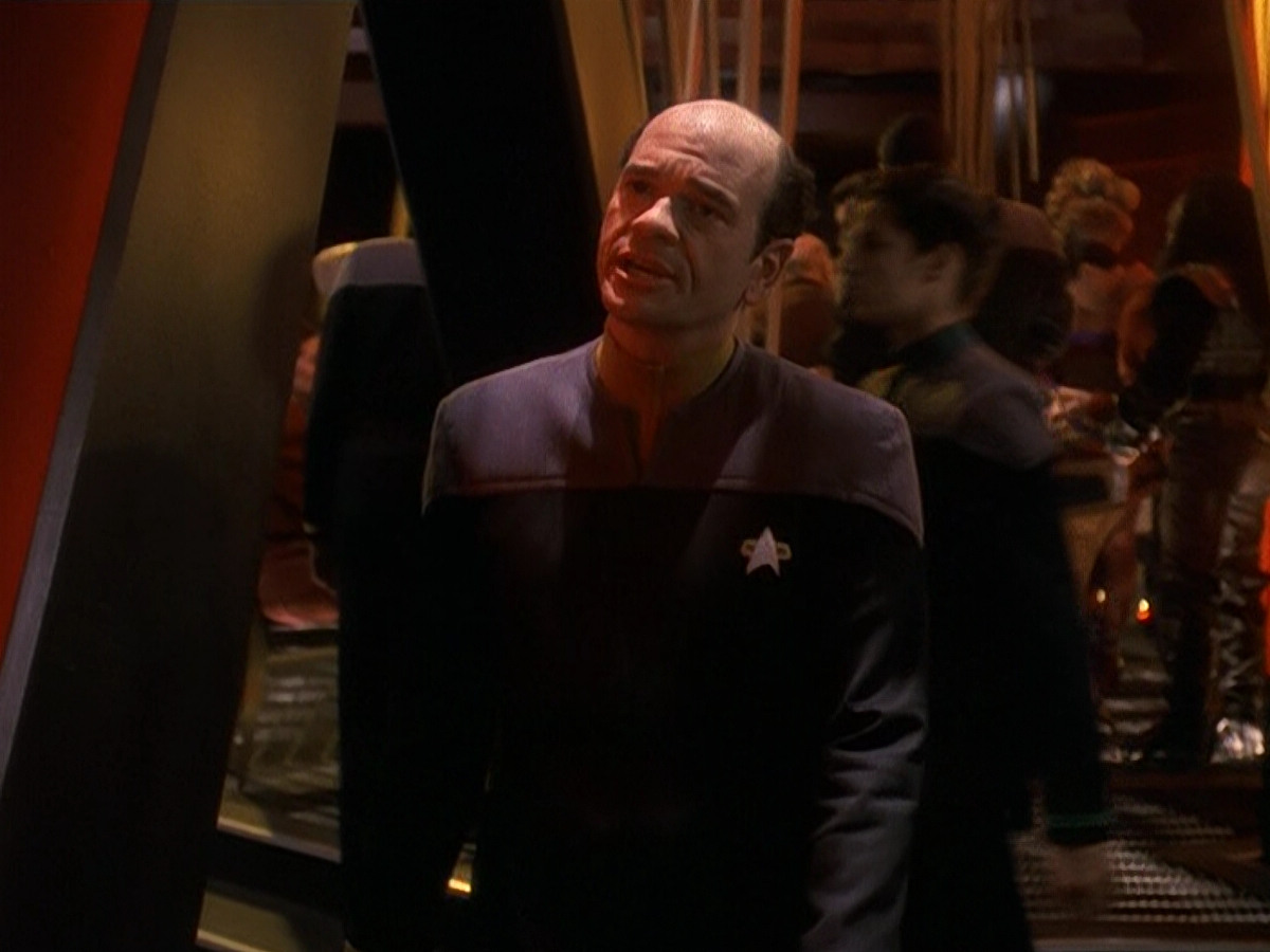 extant_StarTrek_DS9_5x16-DoctorBashirIPresume_00238.jpg