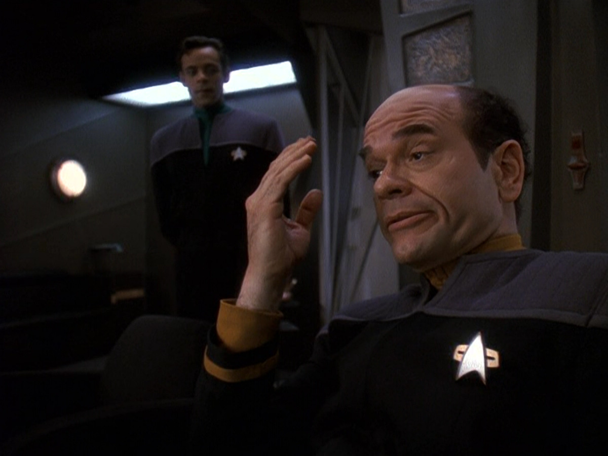 extant_StarTrek_DS9_5x16-DoctorBashirIPresume_00481.jpg