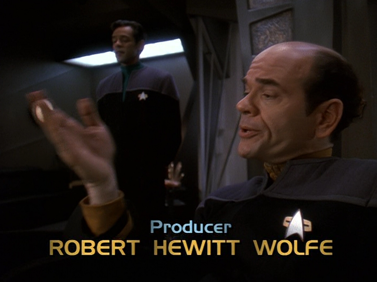 extant_StarTrek_DS9_5x16-DoctorBashirIPresume_00496.jpg