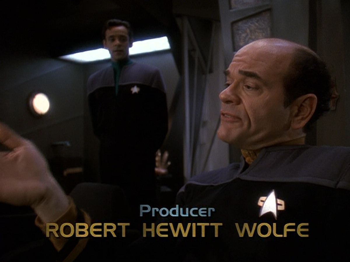 extant_StarTrek_DS9_5x16-DoctorBashirIPresume_00498.jpg