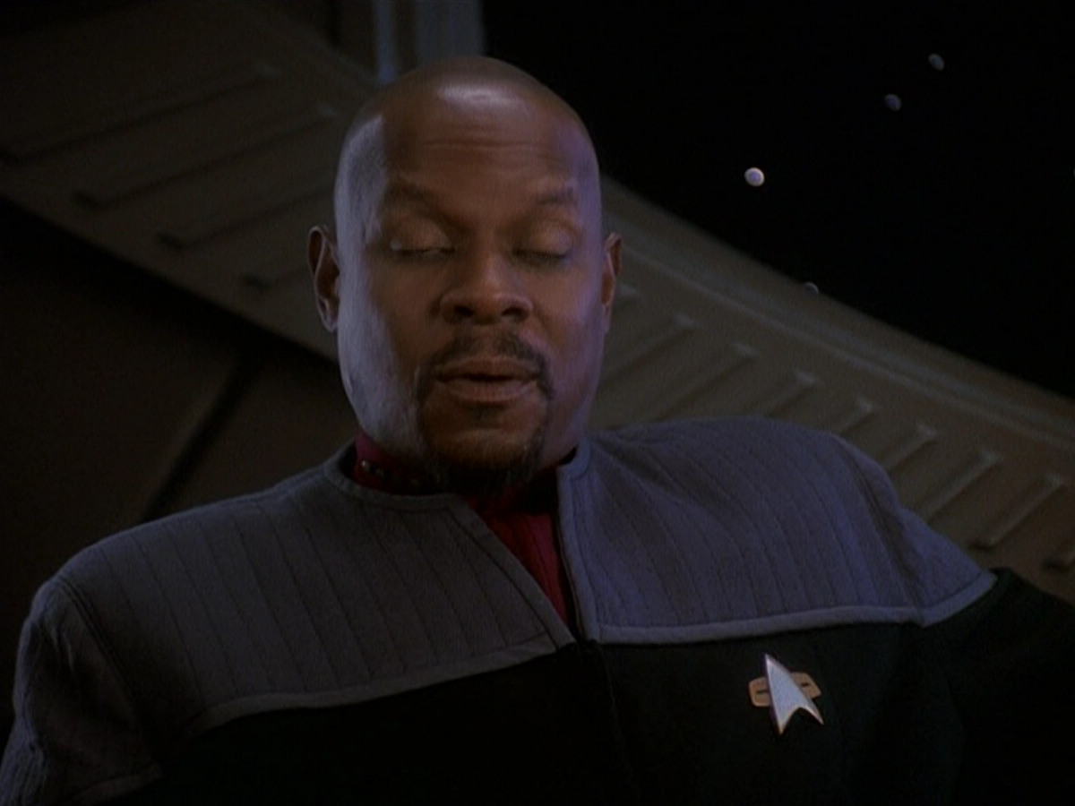 extant_StarTrek_DS9_5x16-DoctorBashirIPresume_00527.jpg