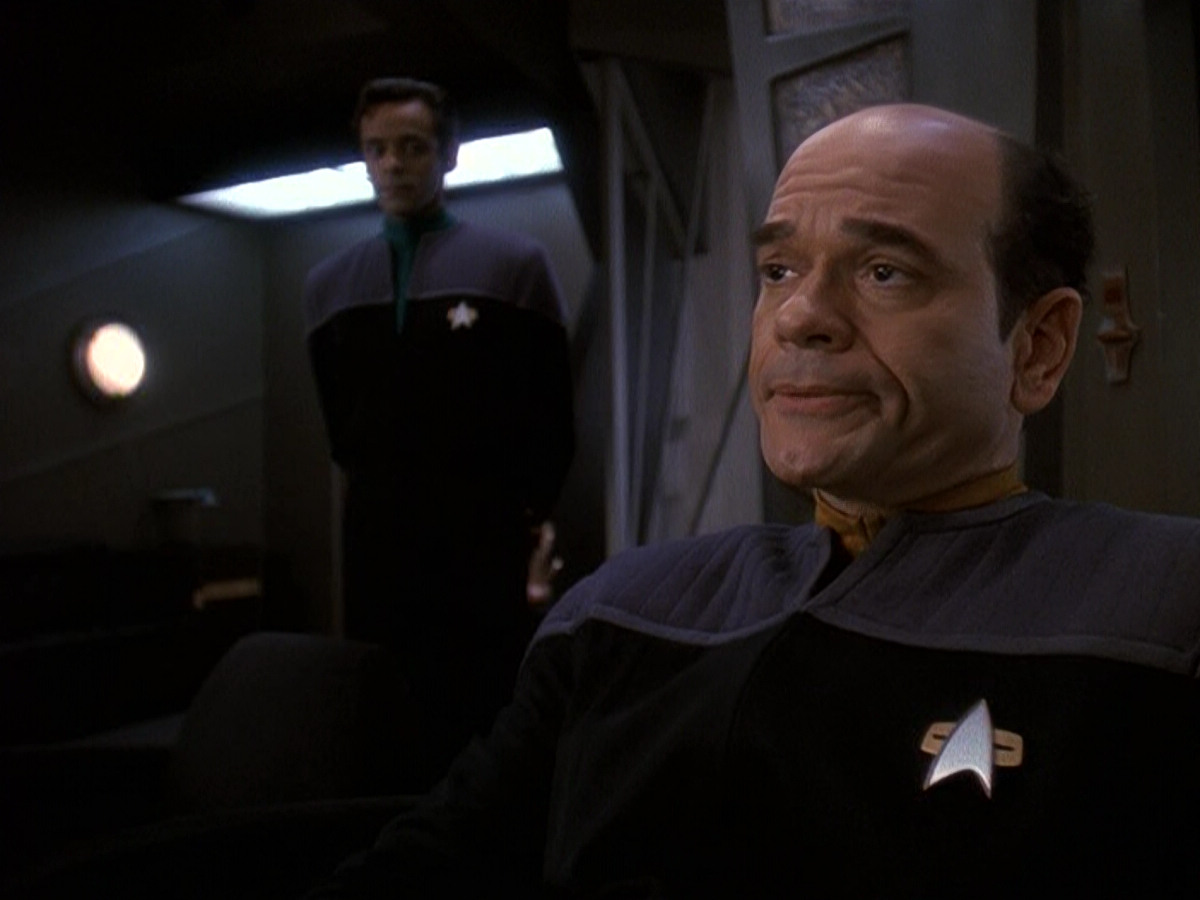 extant_StarTrek_DS9_5x16-DoctorBashirIPresume_00532.jpg
