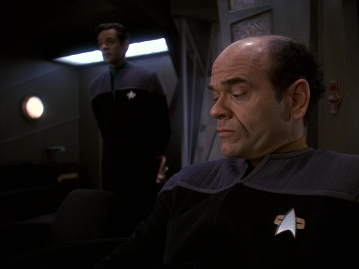 extant_StarTrek_DS9_5x16-DoctorBashirIPresume_00539.jpg