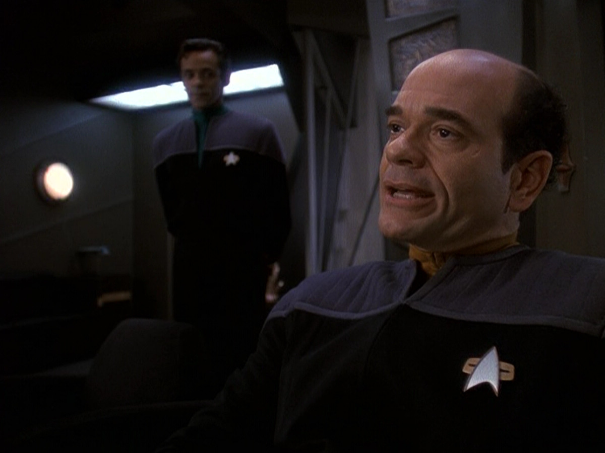 extant_StarTrek_DS9_5x16-DoctorBashirIPresume_00546.jpg