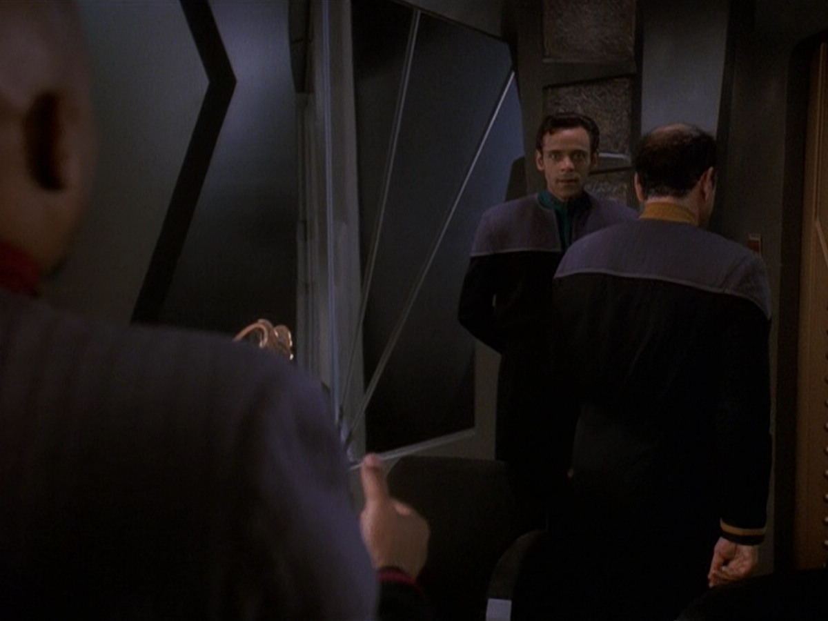 extant_StarTrek_DS9_5x16-DoctorBashirIPresume_00582.jpg