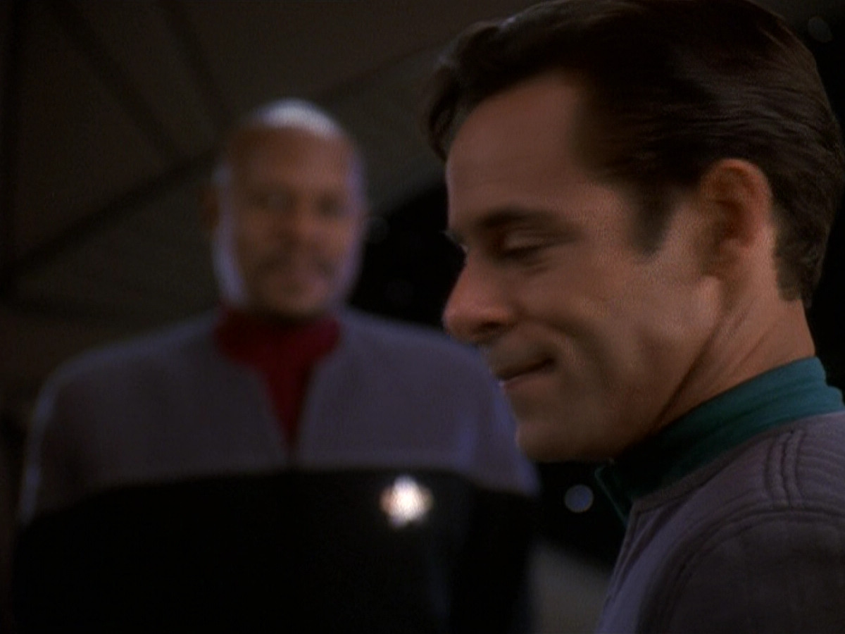 extant_StarTrek_DS9_5x16-DoctorBashirIPresume_00597.jpg