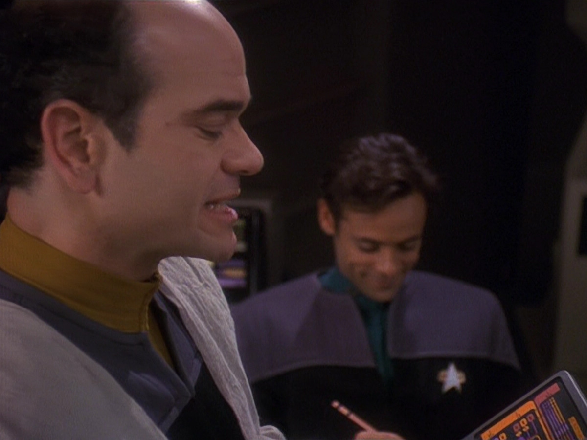 extant_StarTrek_DS9_5x16-DoctorBashirIPresume_00630.jpg