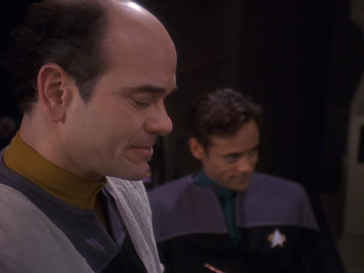 extant_StarTrek_DS9_5x16-DoctorBashirIPresume_00640.jpg