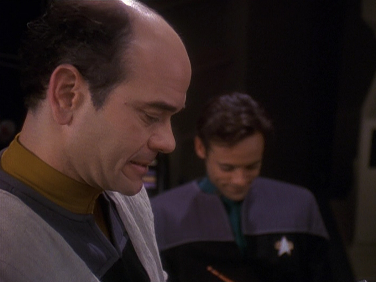 extant_StarTrek_DS9_5x16-DoctorBashirIPresume_00641.jpg