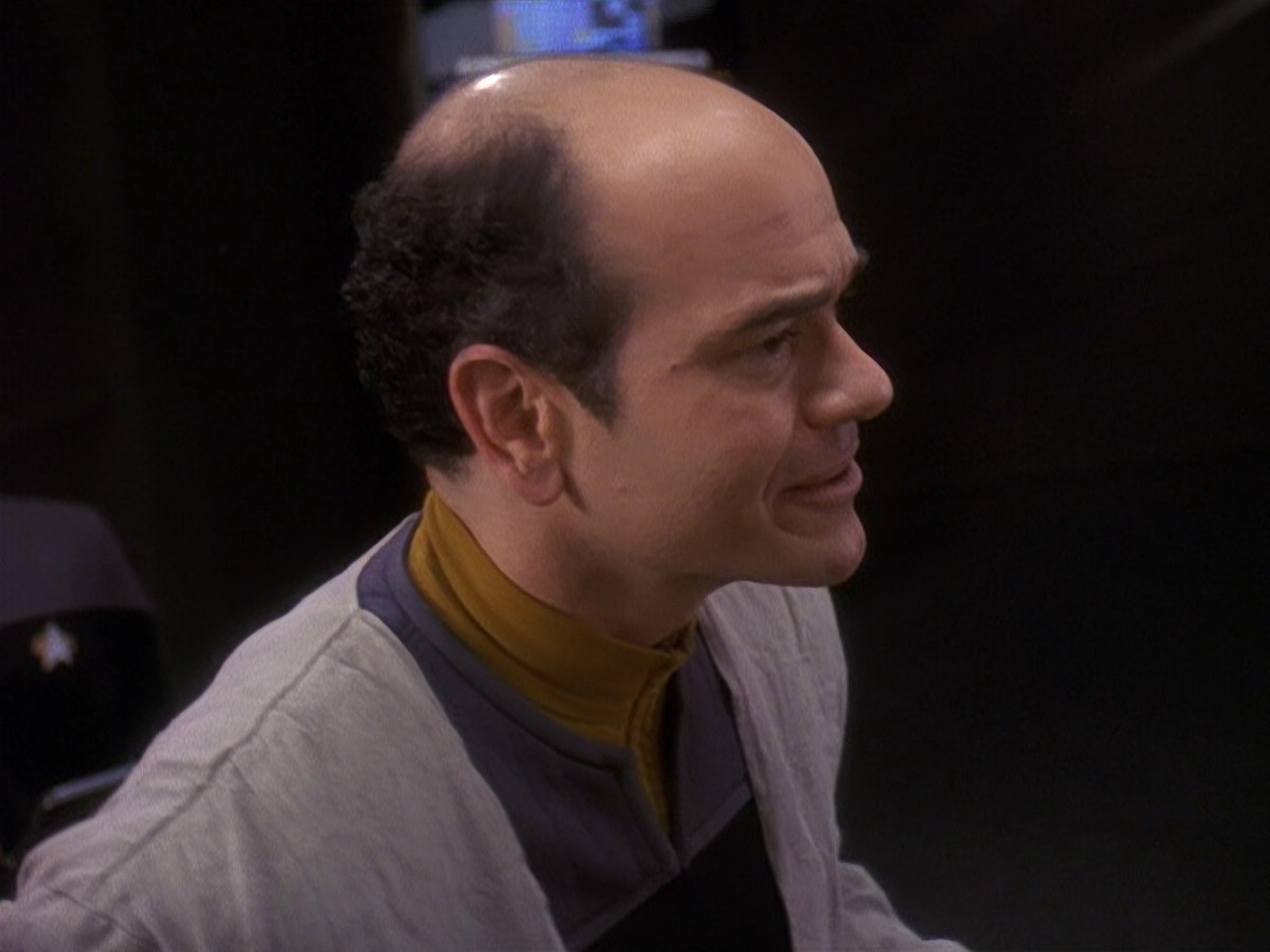 extant_StarTrek_DS9_5x16-DoctorBashirIPresume_00651.jpg