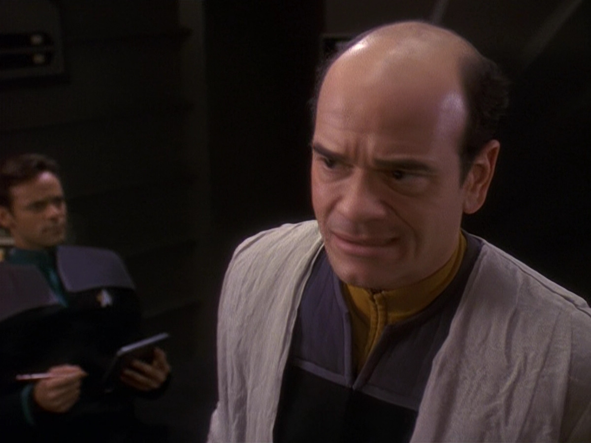 extant_StarTrek_DS9_5x16-DoctorBashirIPresume_00653.jpg