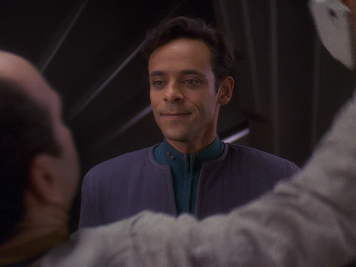 extant_StarTrek_DS9_5x16-DoctorBashirIPresume_00678.jpg
