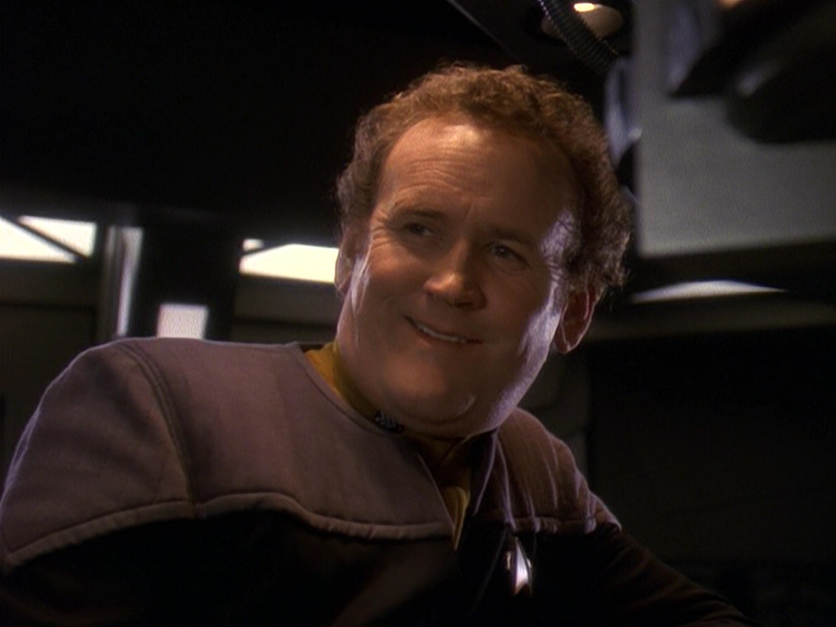 extant_StarTrek_DS9_5x16-DoctorBashirIPresume_00686.jpg