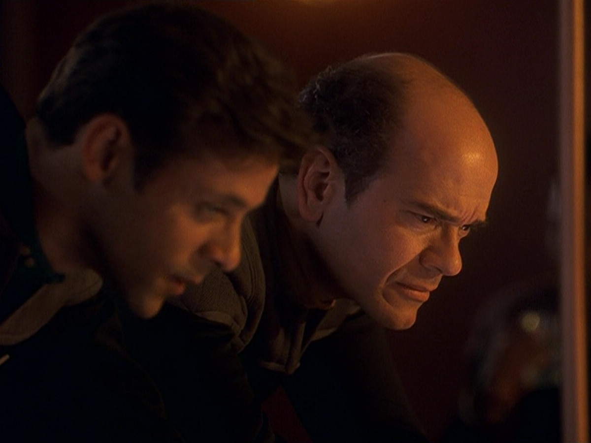 extant_StarTrek_DS9_5x16-DoctorBashirIPresume_00704.jpg