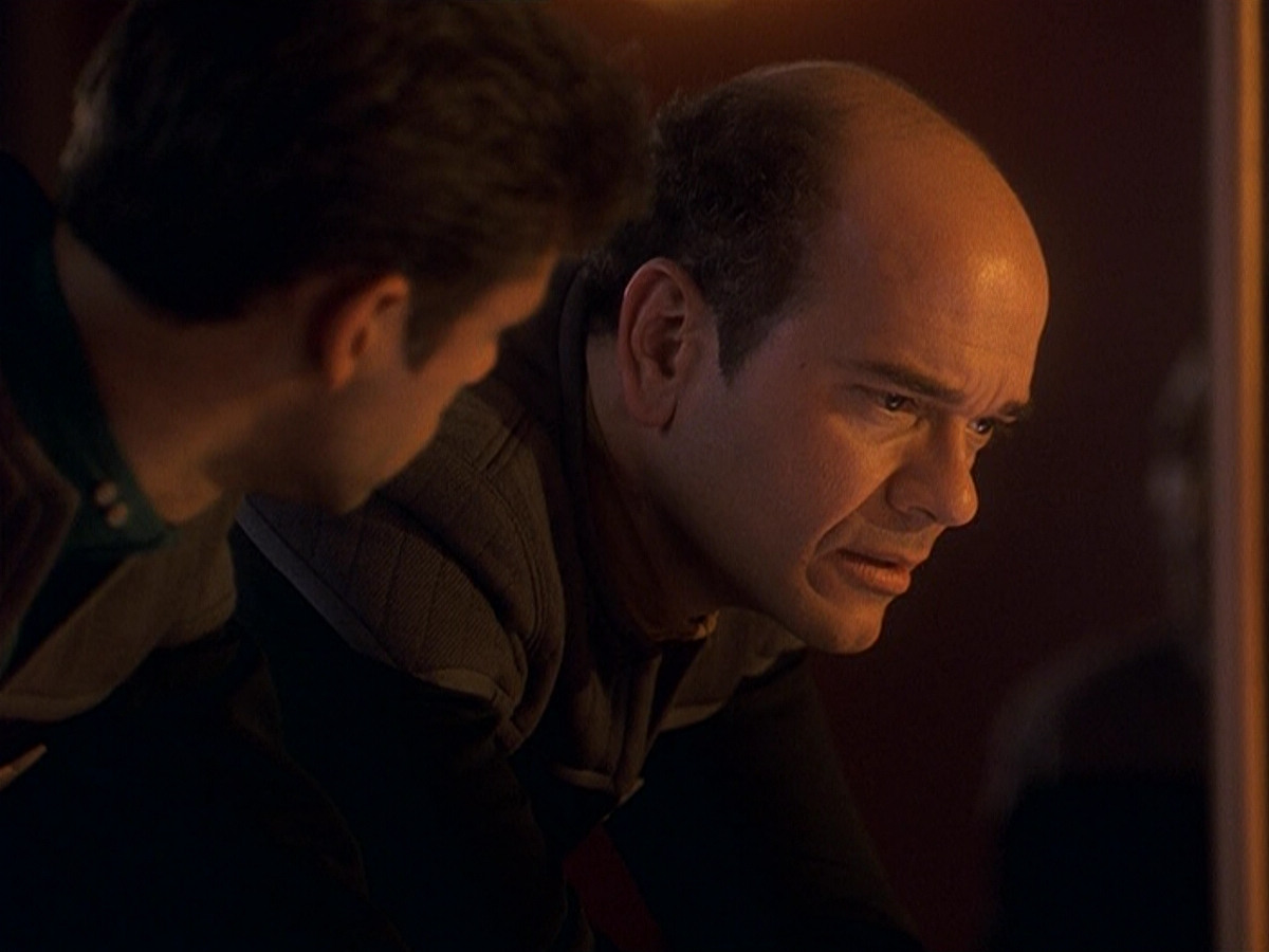 extant_StarTrek_DS9_5x16-DoctorBashirIPresume_00723.jpg