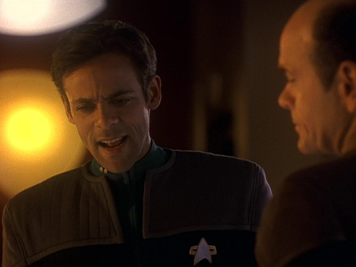 extant_StarTrek_DS9_5x16-DoctorBashirIPresume_00790.jpg