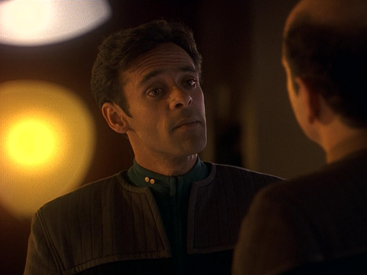 extant_StarTrek_DS9_5x16-DoctorBashirIPresume_00809.jpg