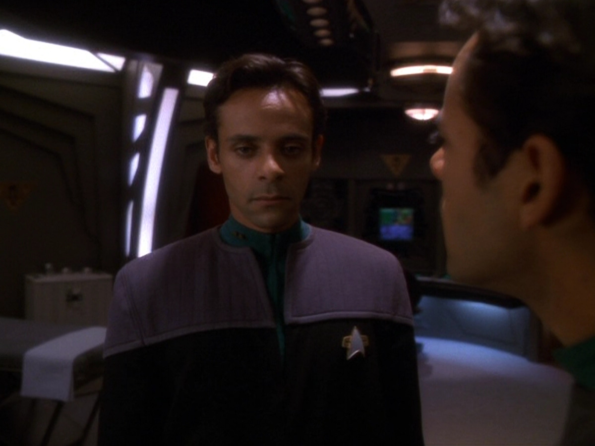 extant_StarTrek_DS9_5x16-DoctorBashirIPresume_00854.jpg