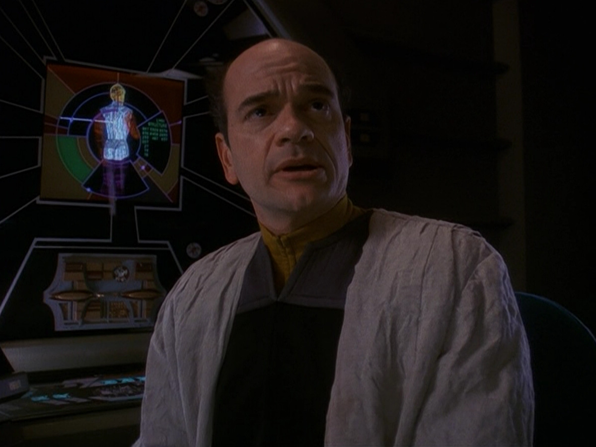 extant_StarTrek_DS9_5x16-DoctorBashirIPresume_00884.jpg