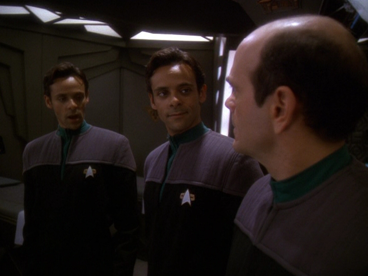 extant_StarTrek_DS9_5x16-DoctorBashirIPresume_00939.jpg