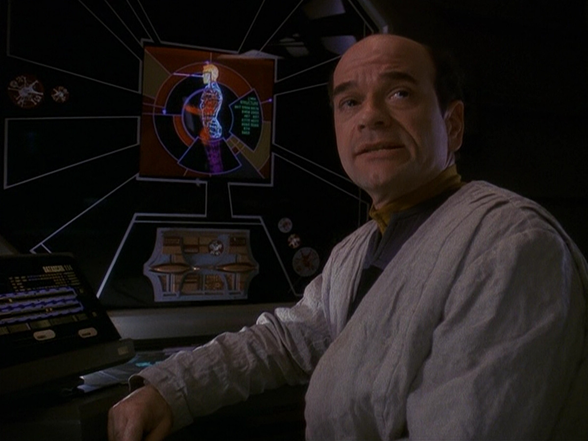 extant_StarTrek_DS9_5x16-DoctorBashirIPresume_00945.jpg