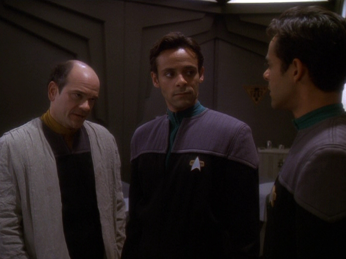 extant_StarTrek_DS9_5x16-DoctorBashirIPresume_00969.jpg